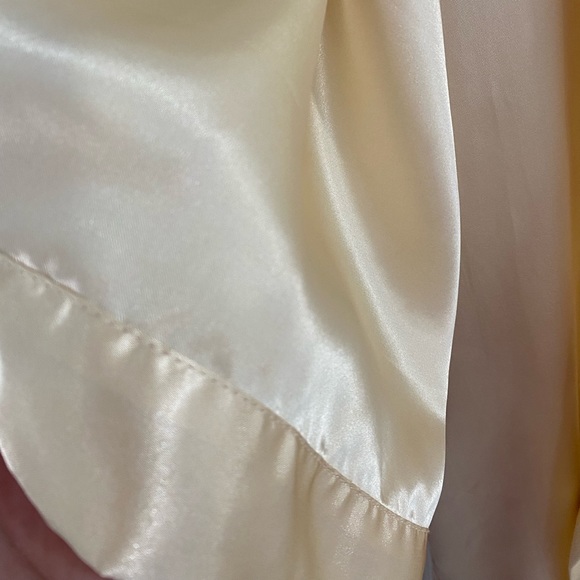 Satin Robe - Picture 5 of 5